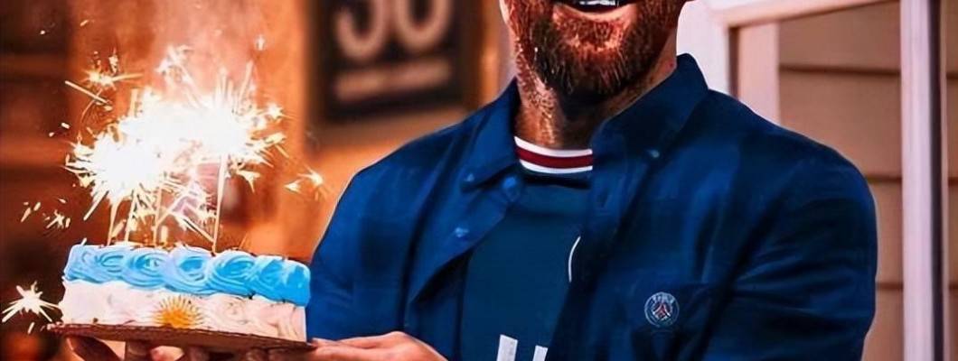 Il tweet ufficiale di Parigi augura a Messi un felice compleanno