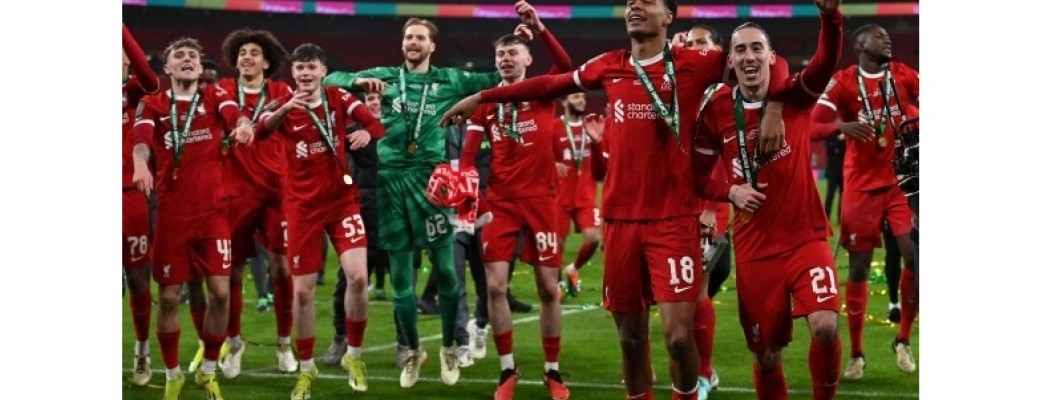 Possono toccare il cartello!